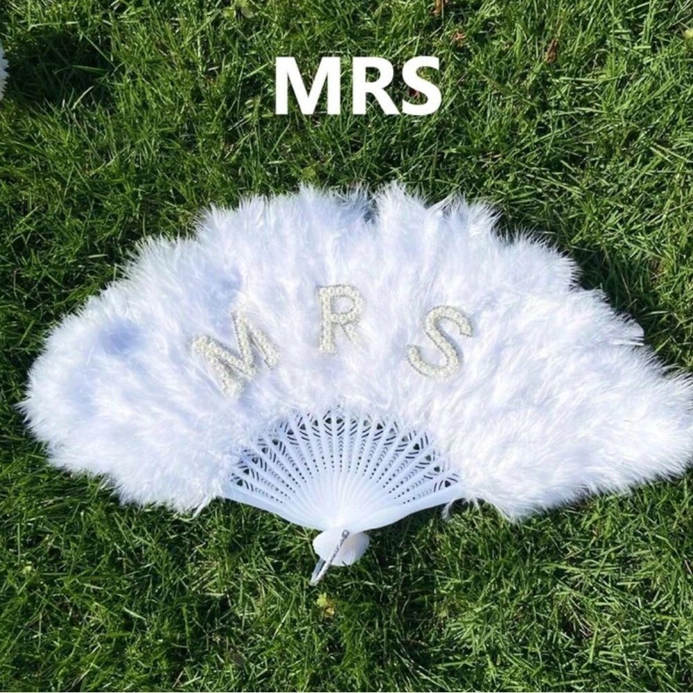 David's Bridal White Feather Fan with MRS Letters